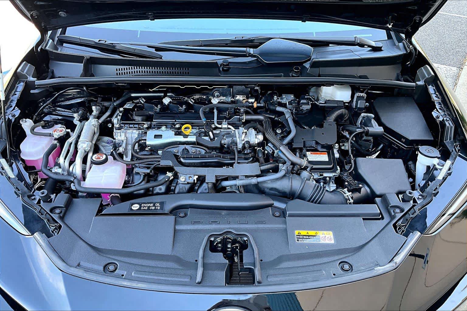 Used 2023 Toyota Prius Prime Premium FWD image 30