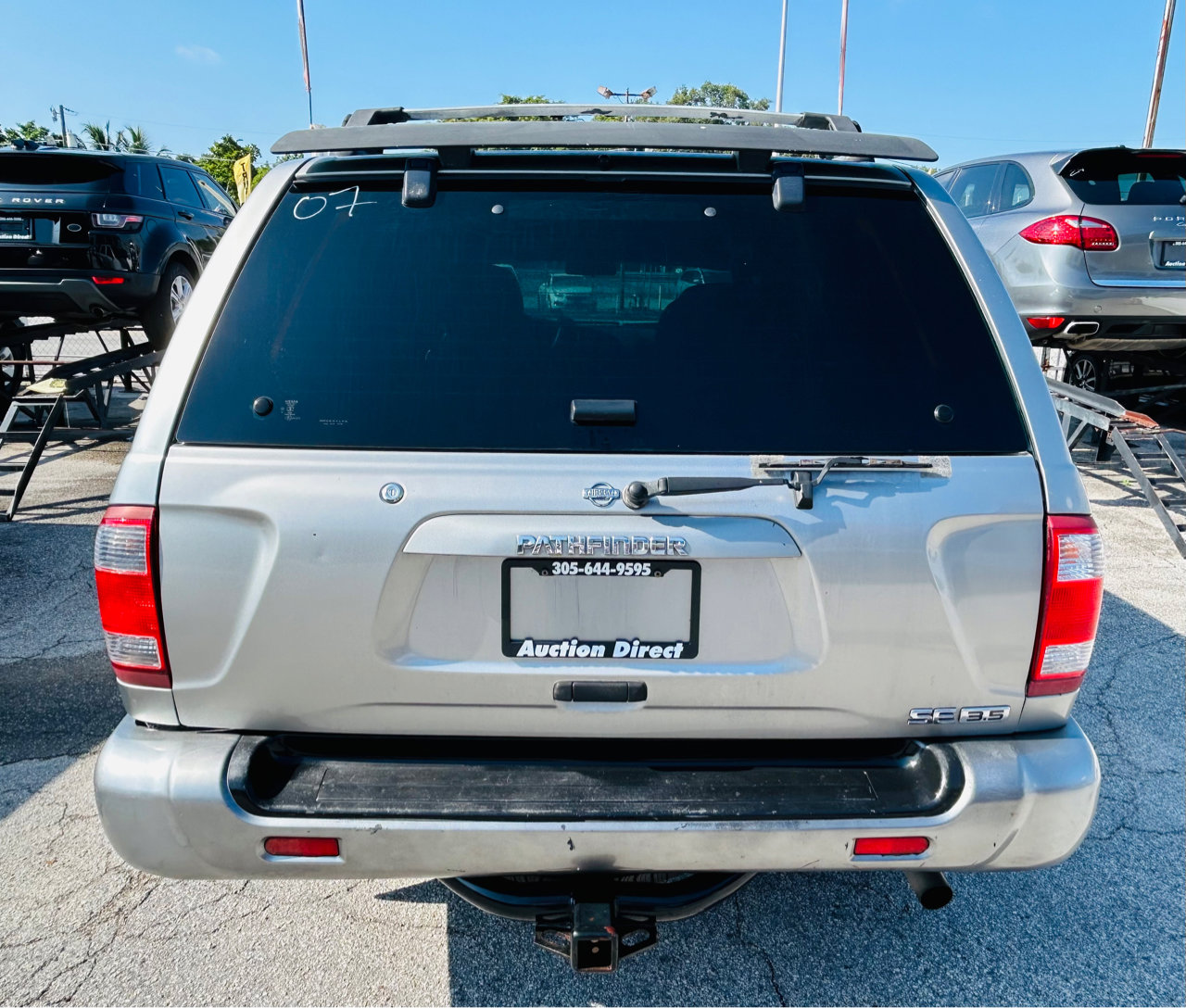 Used 2001 Nissan Pathfinder SE image 4