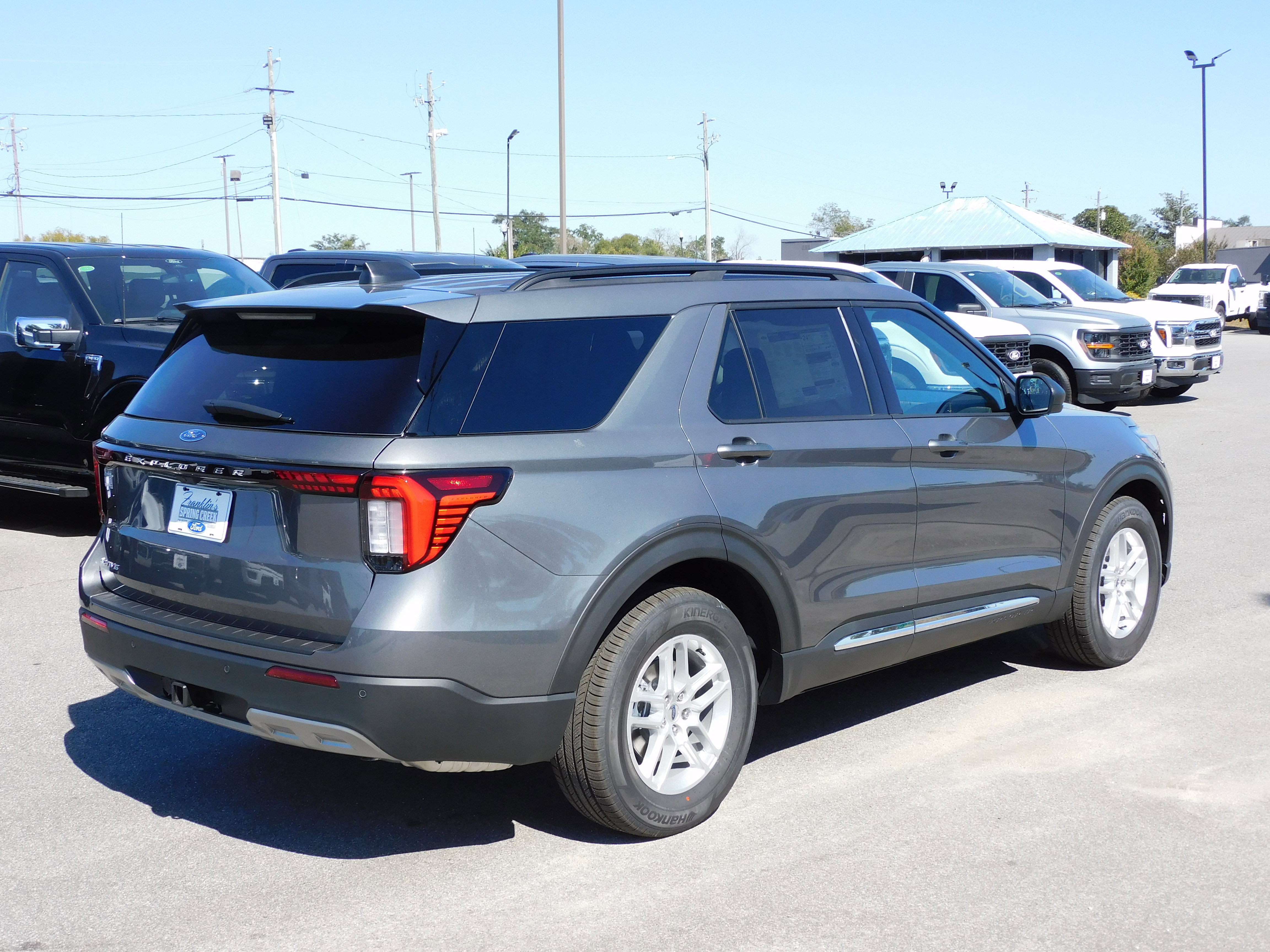 New 2025 Ford Explorer Active w/ Active Comfort Package image 5