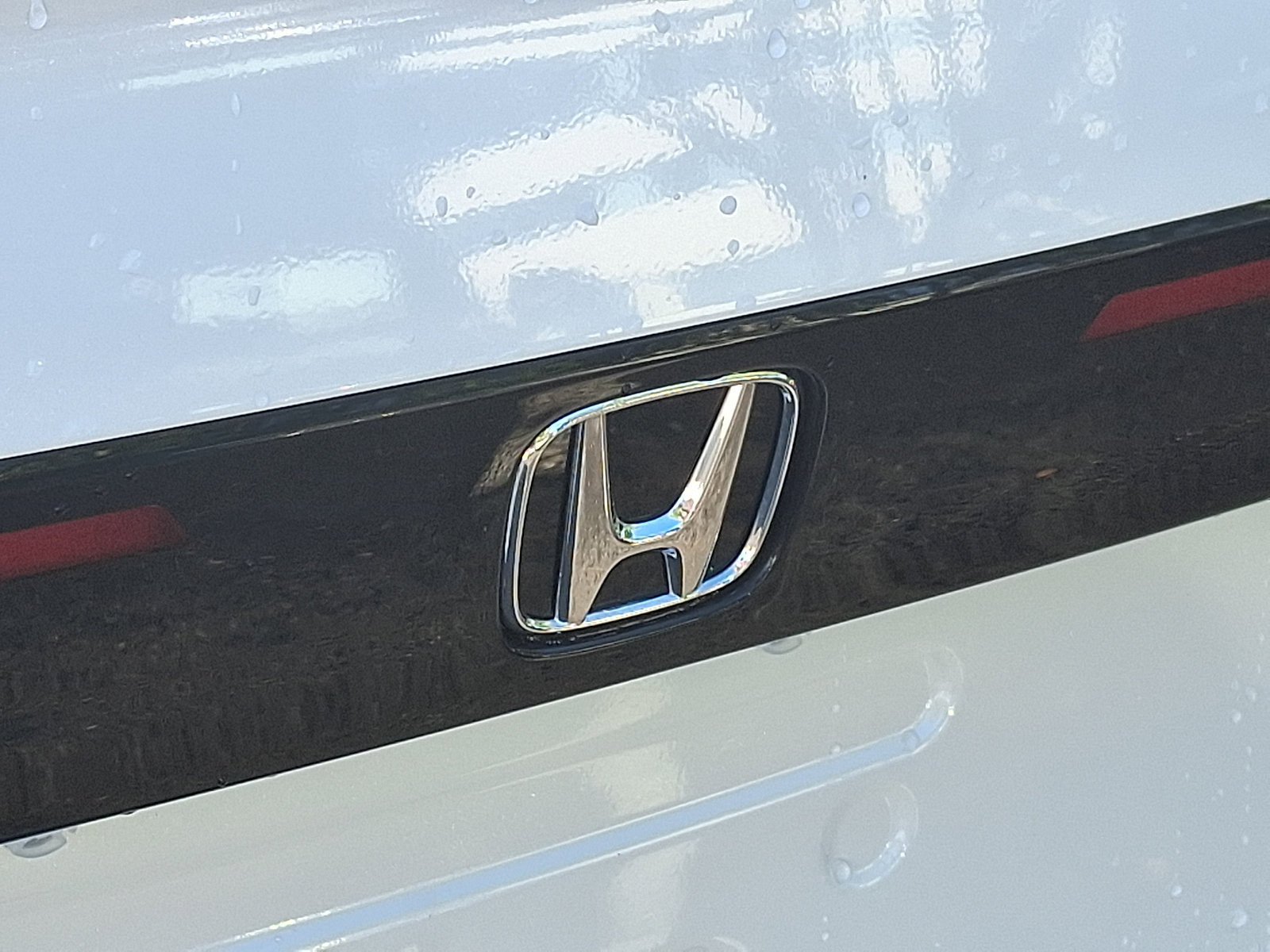 Used 2024 Honda Accord EX image 31