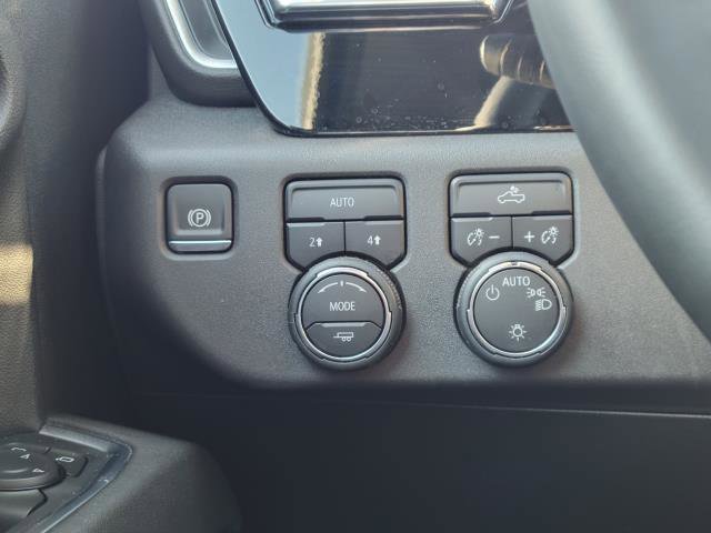 Used 2024 Chevrolet Silverado 1500 LT AWD/4WD image 11