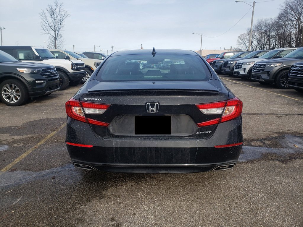 Used 2018 Honda Accord Sport image 4