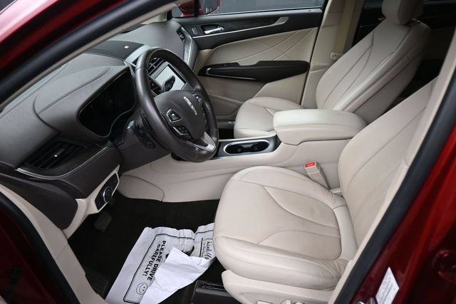 Used 2019 Lincoln MKC Reserve w/ MKC Climate Package AWD/4WD image 21