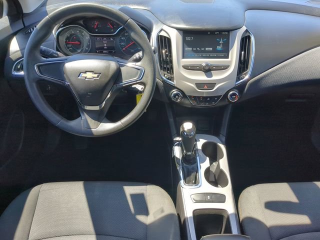 Used 2018 Chevrolet Cruze LS image 15