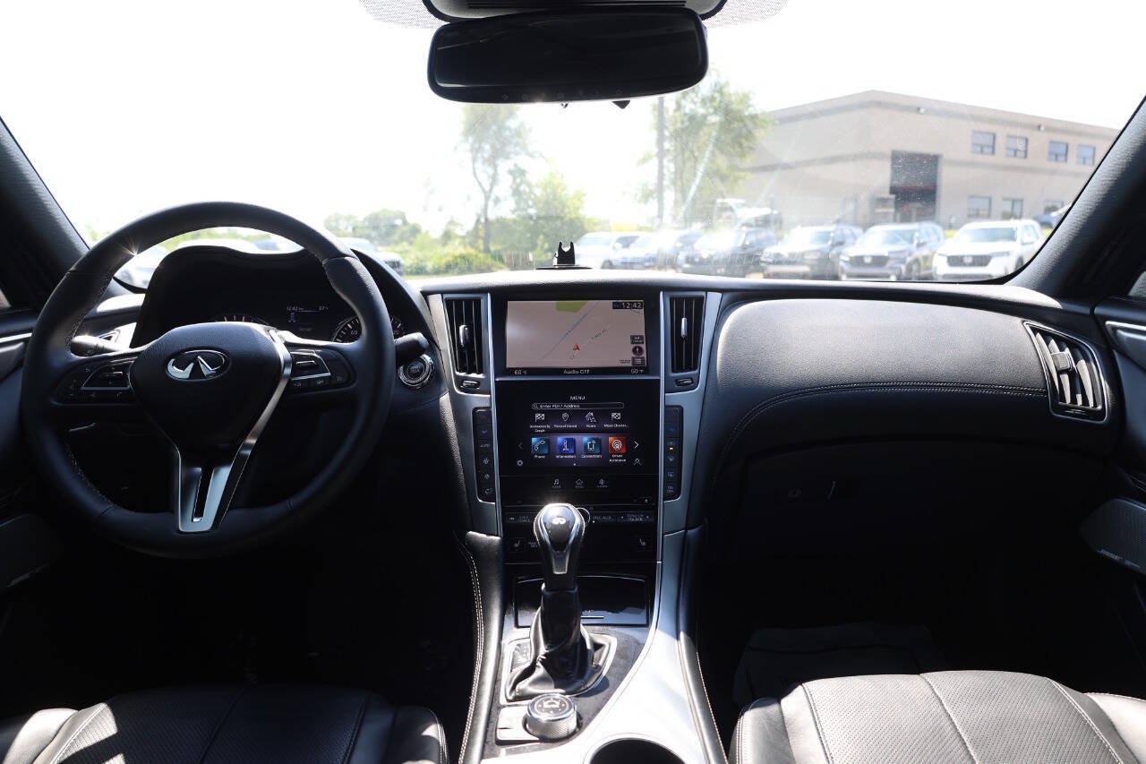Used 2020 INFINITI Q60 3.0t Luxe w/ Essential Package AWD/4WD image 14