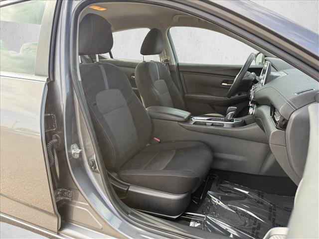 Used 2023 Nissan Sentra SV FWD image 13