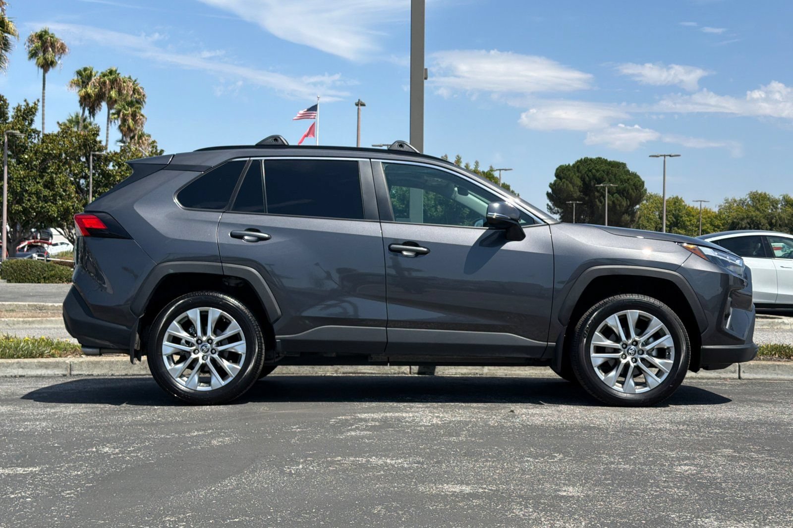 Used 2025 Toyota RAV4 XLE Premium w/ Weather Package AWD/4WD image 3