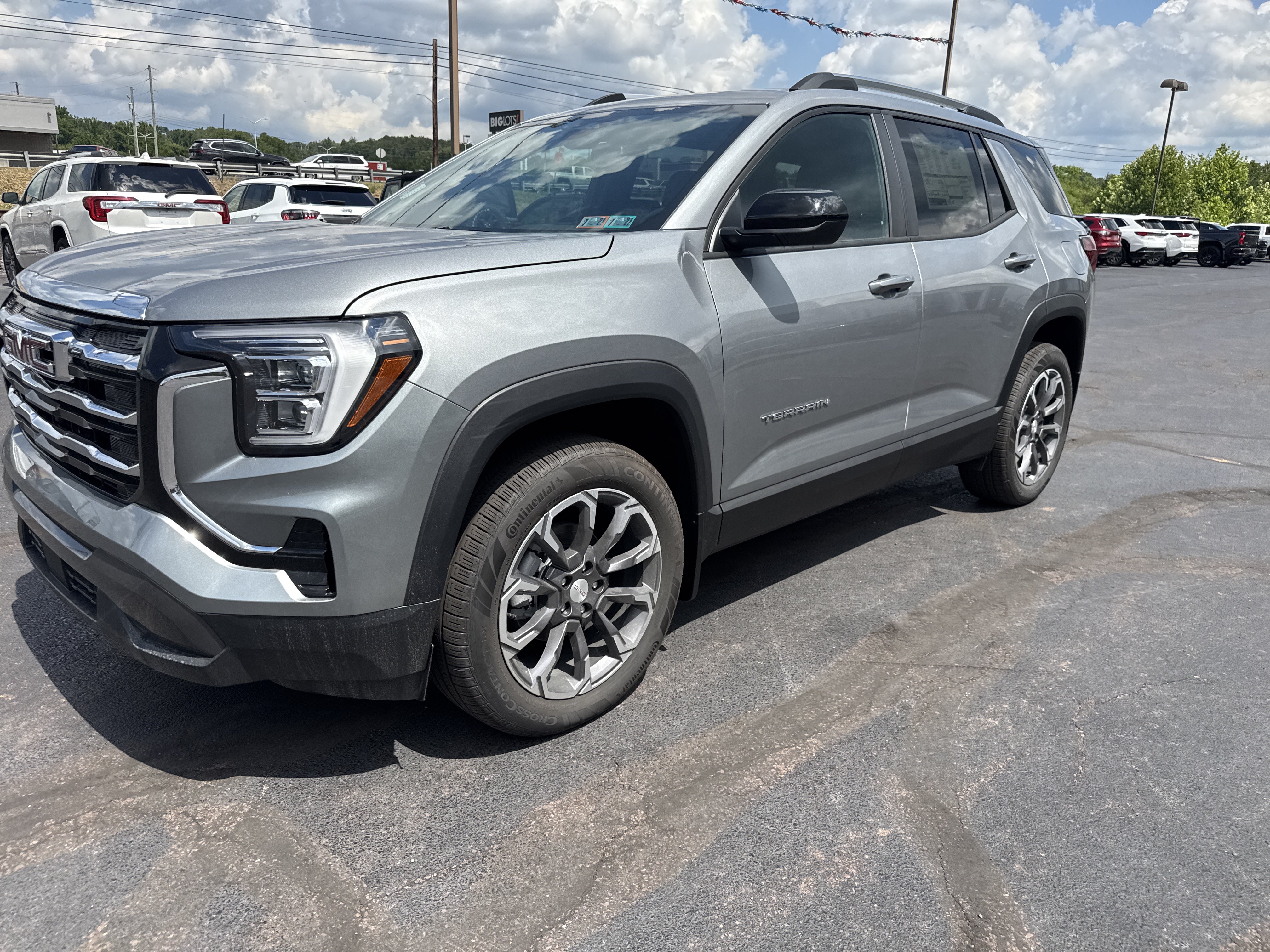 New 2027 GMC Terrain Elevation w/ Elevation Premium Package AWD/4WD image 8