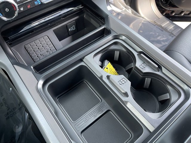 New 2026 Ford F350 Lariat w/ Black Appearance Package image 18