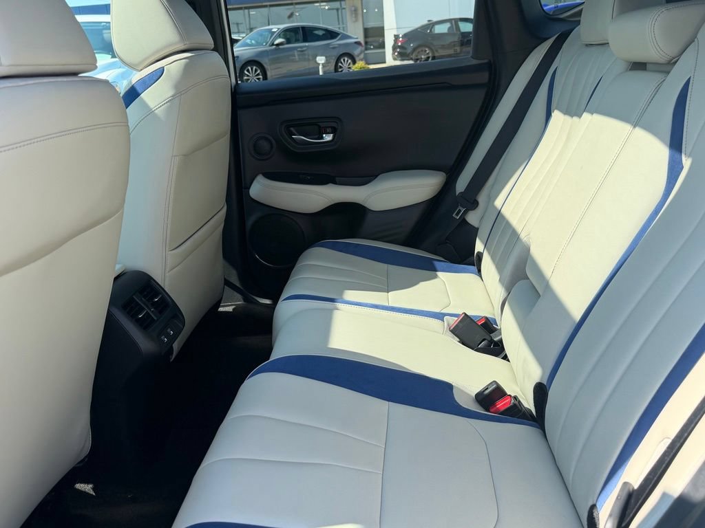 Certified 2025 Acura ADX A-Spec AWD/4WD image 15