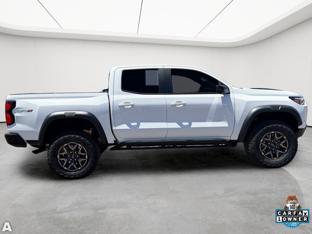 Used 2025 Chevrolet Colorado ZR2 w/ Technology Package AWD/4WD image 7