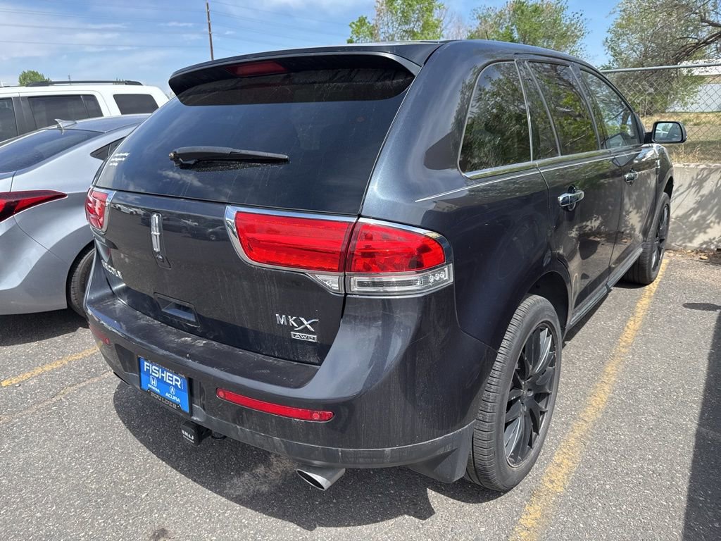 Used 2013 Lincoln MKX AWD image 3