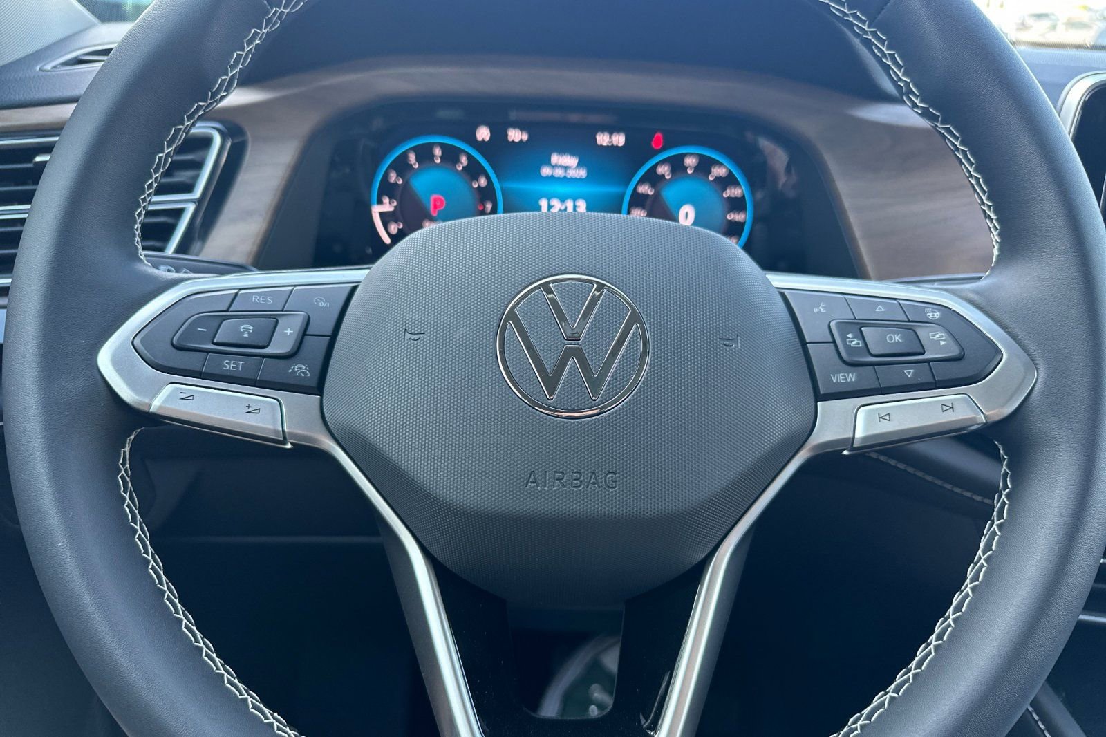 New 2026 Volkswagen Atlas SE image 22