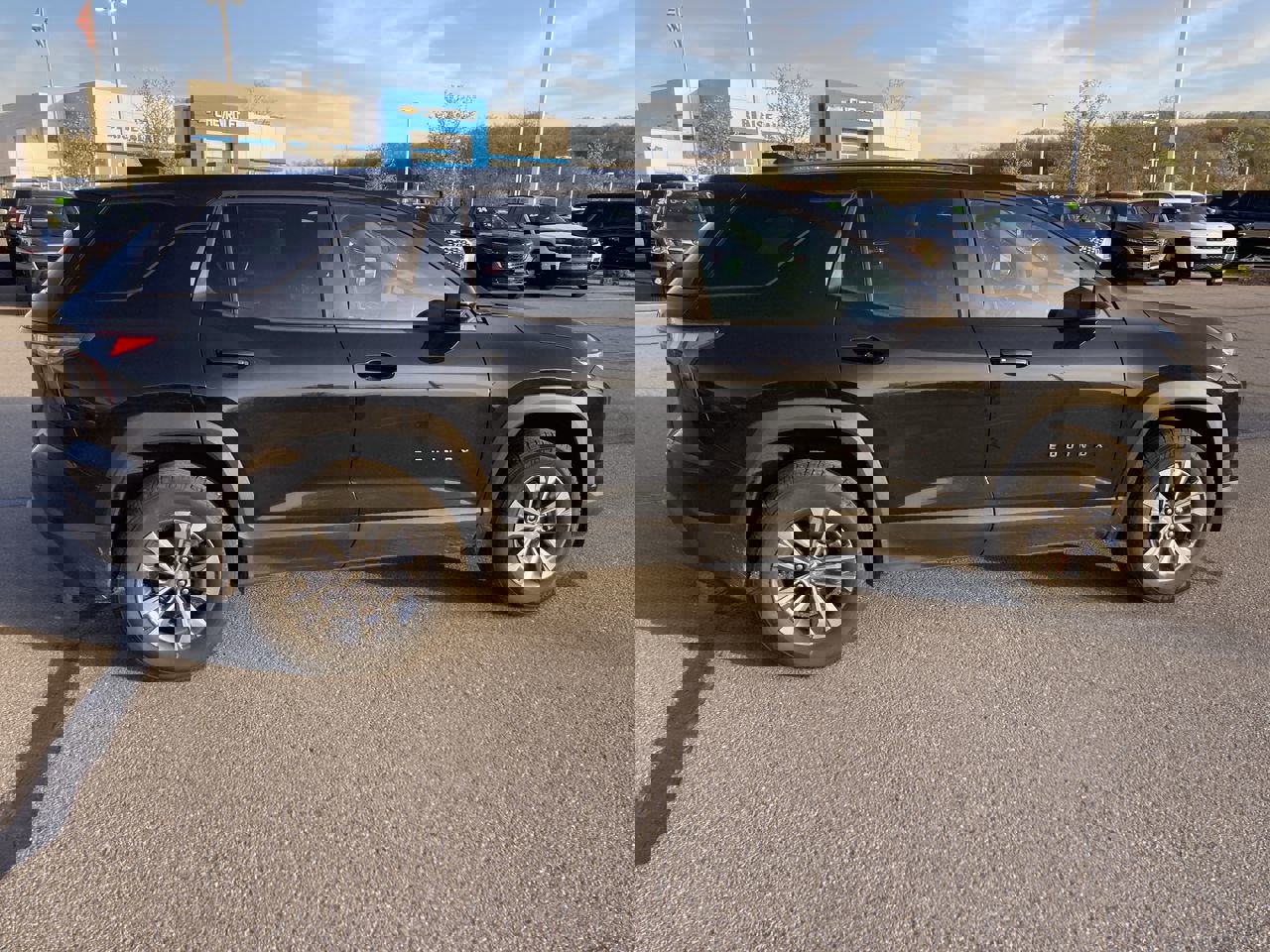 Used 2026 Chevrolet Equinox LT AWD/4WD image 8