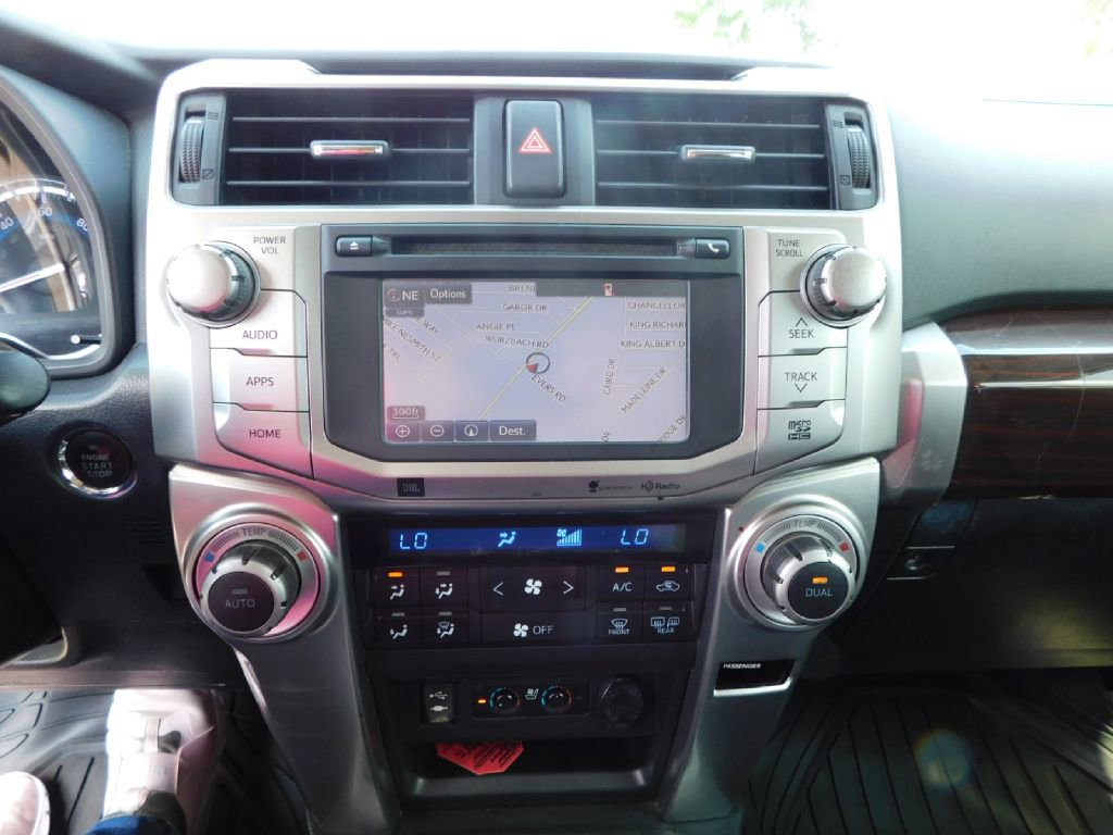 Used 2014 Toyota 4Runner SR5 image 34