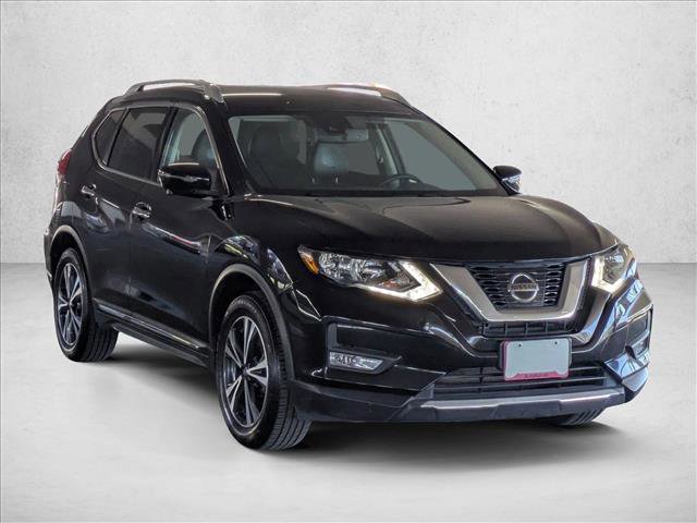 Used 2017 Nissan Rogue SL image 3