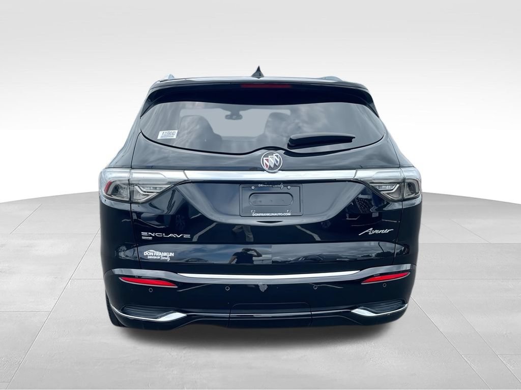 Used 2023 Buick Enclave Avenir w/ Avenir Technology Package AWD/4WD image 9