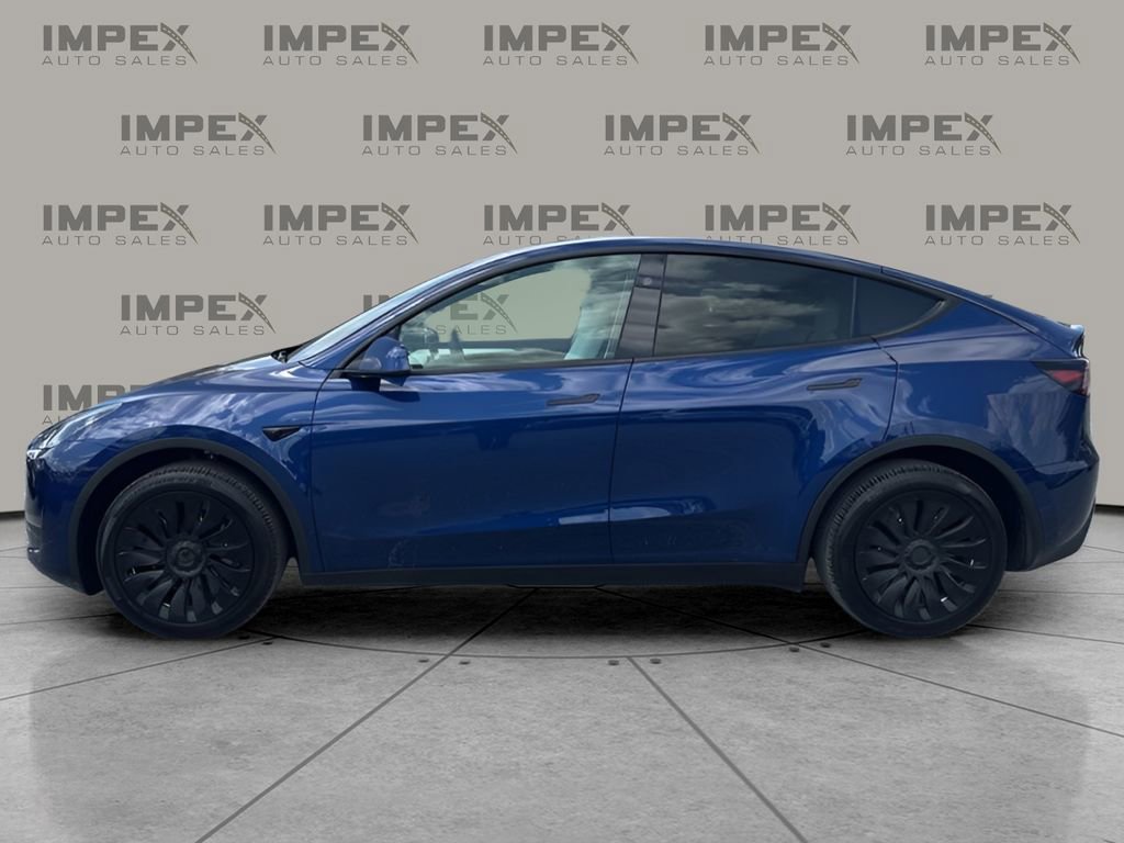 Used 2024 Tesla Model Y Long Range image 2