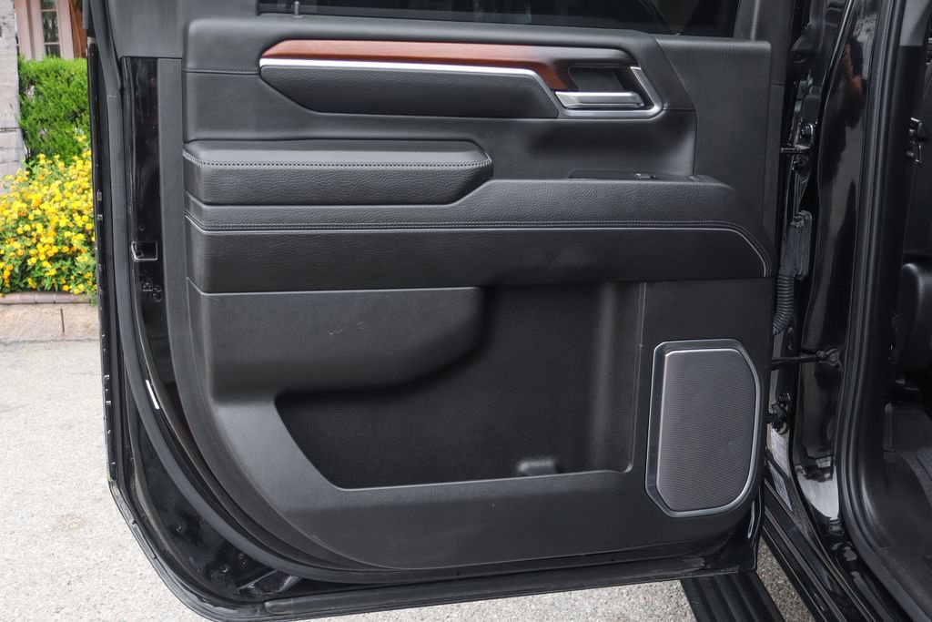 Used 2024 GMC Sierra 2500 Denali w/ Denali Reserve Package image 42