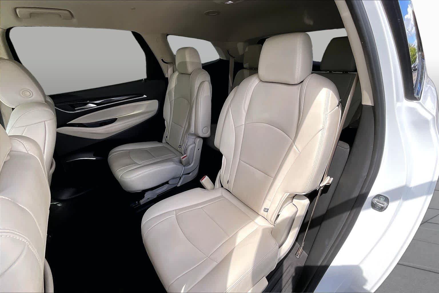 Used 2023 Buick Enclave Essence FWD image 49