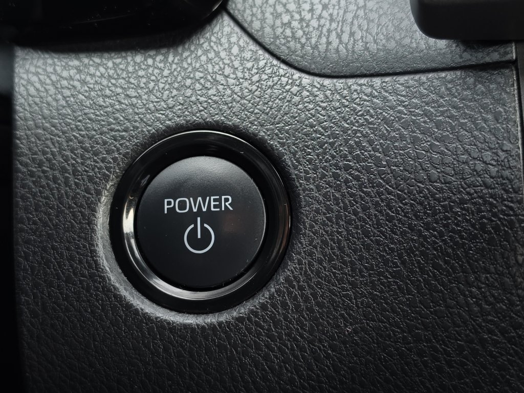 Used 2025 Toyota Camry SE FWD image 26