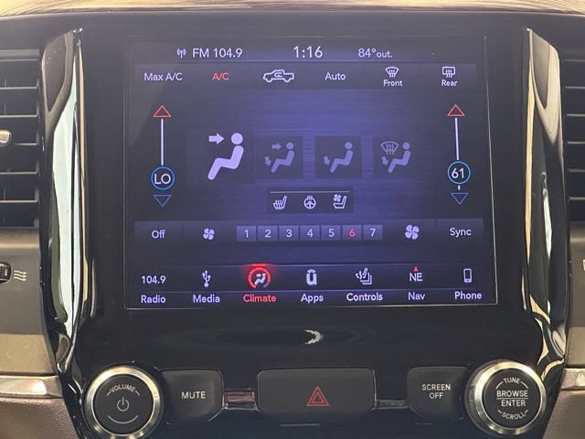 Used 2019 RAM 1500 Laramie AWD/4WD image 15