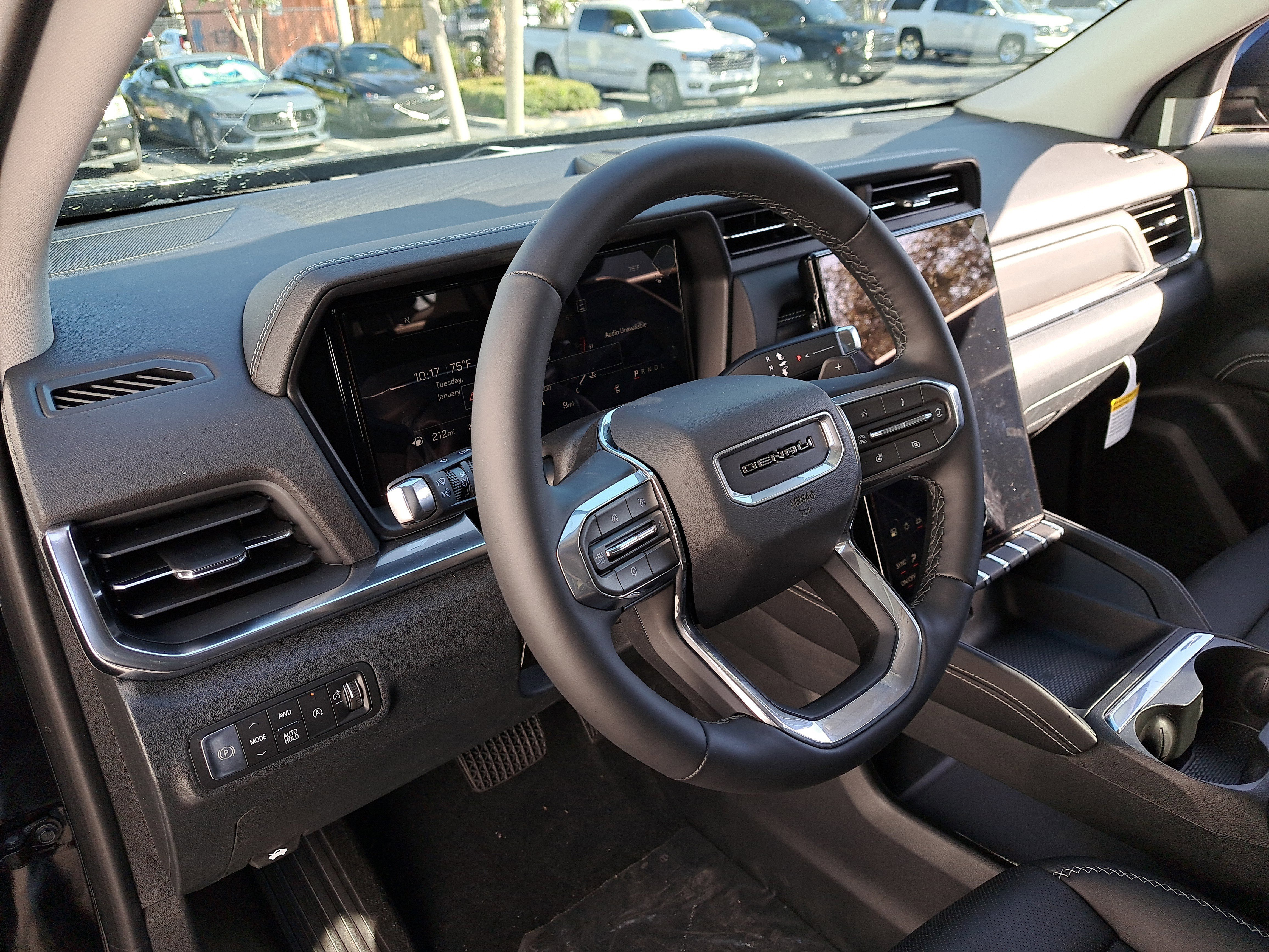 New 2026 GMC Terrain Denali w/ LPO, Black Badging Package image 21