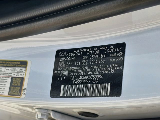 Certified 2024 Hyundai Elantra SE FWD image 30