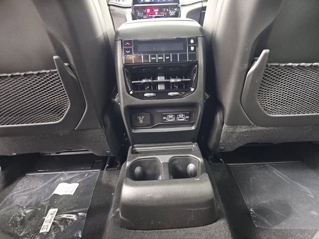 New 2025 Jeep Grand Cherokee L Laredo w/ Luxury Tech Group I image 15