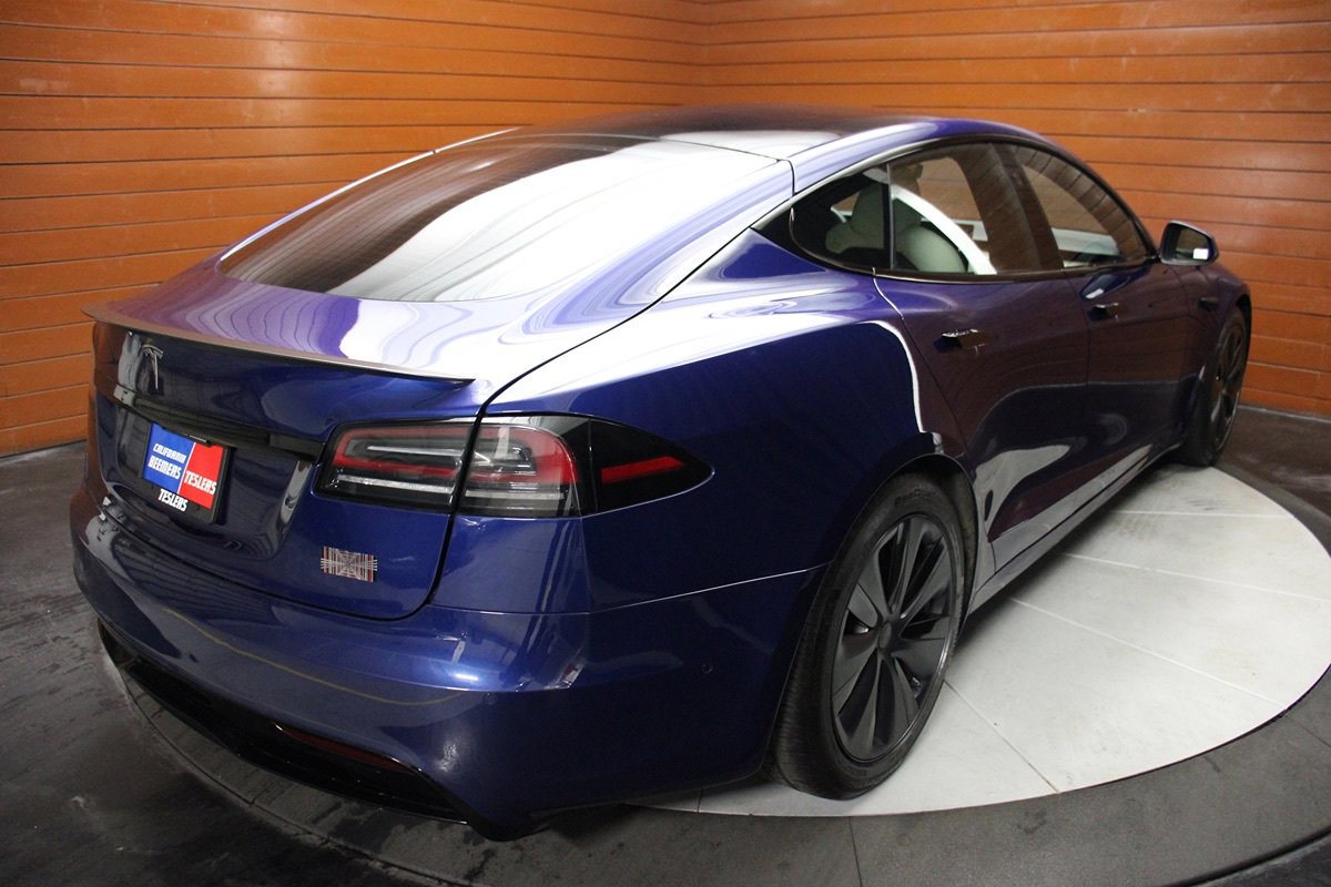 Used 2022 Tesla Model S AWD image 42