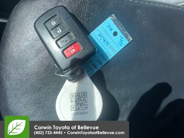 Used 2015 Toyota RAV4 Limited AWD/4WD image 23