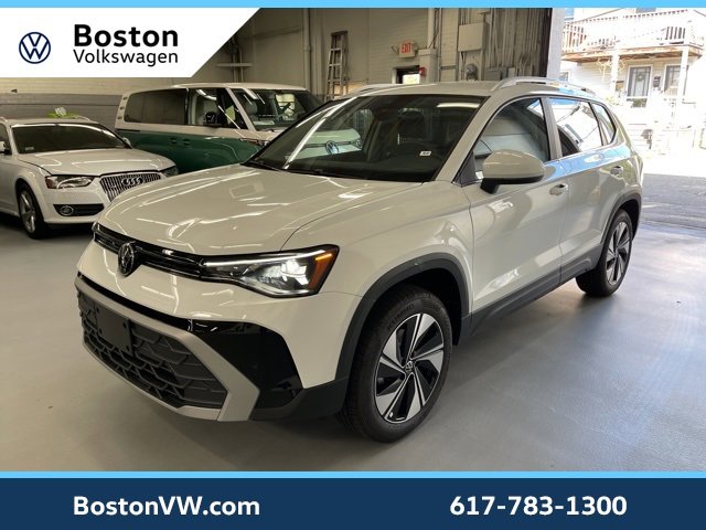 New 2025 Volkswagen Taos SE