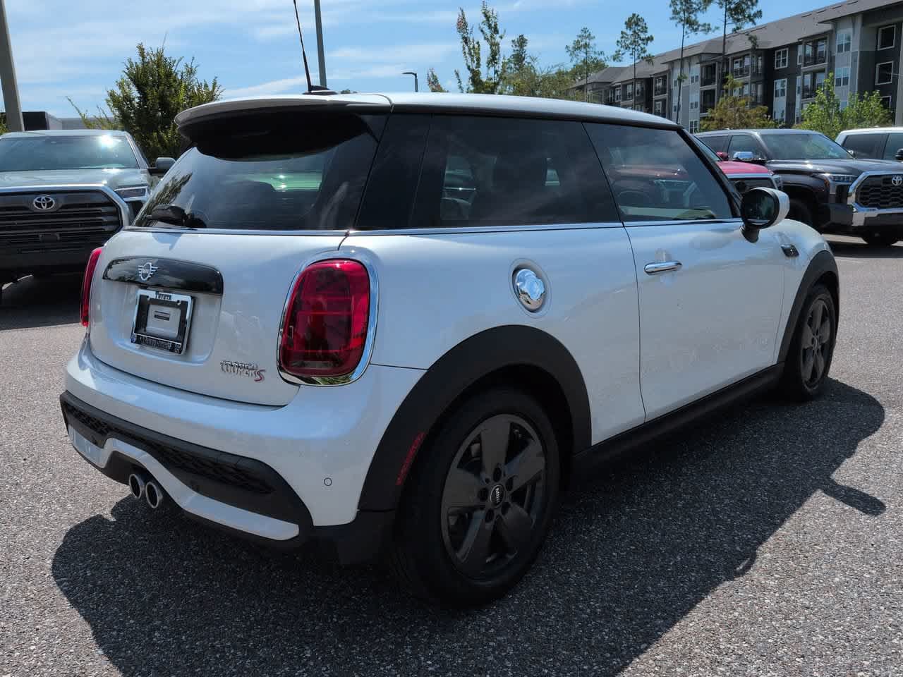 Used 2024 MINI Cooper S FWD image 6