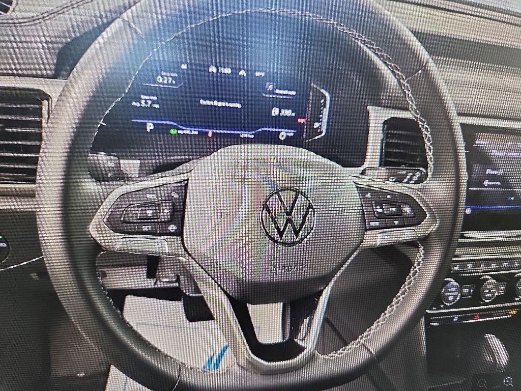 Used 2023 Volkswagen Atlas SE w/ Panoramic Sunroof Package AWD/4WD image 12