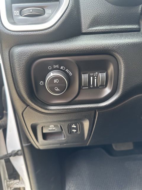 Used 2020 RAM 1500 Laramie image 19