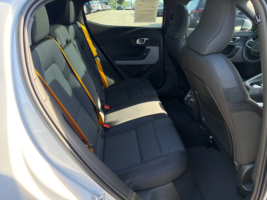 Used 2023 Polestar Polestar 2 w/ Pilot Pack AWD/4WD image 15