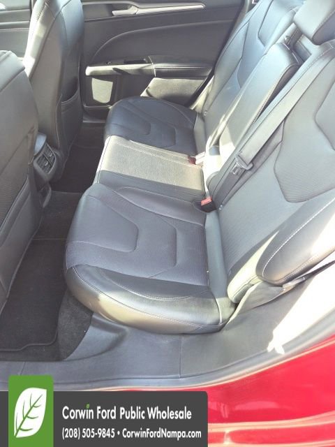 Used 2016 Ford Fusion Titanium FWD image 9