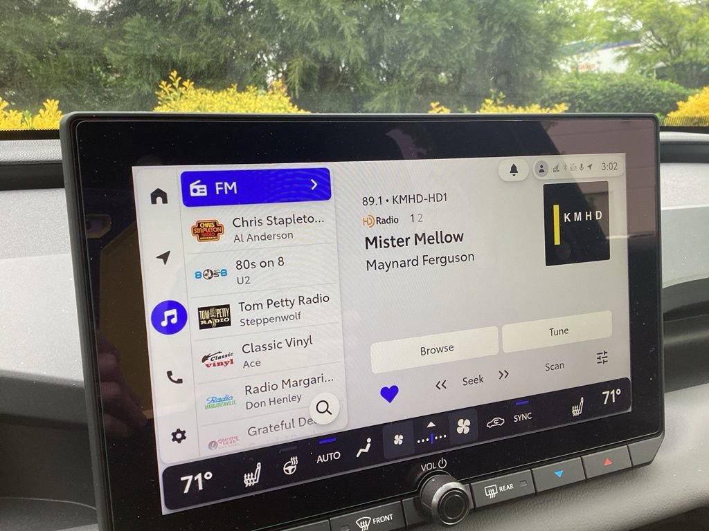 Used 2026 Toyota RAV4 SE w/ Convenience Package AWD/4WD image 13