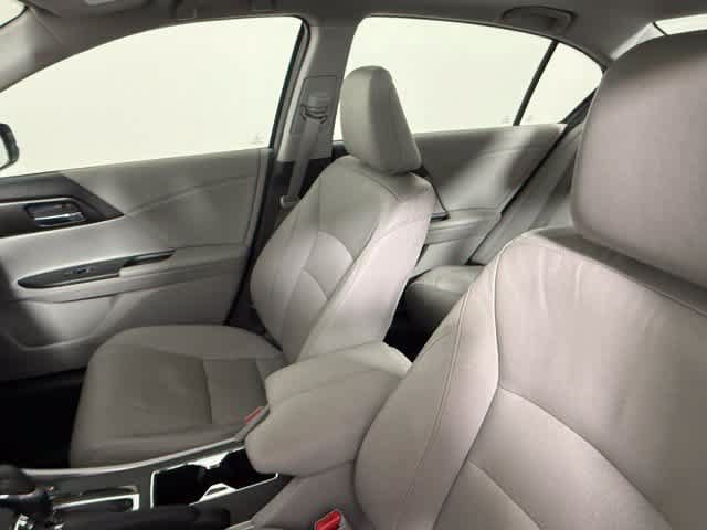 Used 2015 Honda Accord EX-L image 31