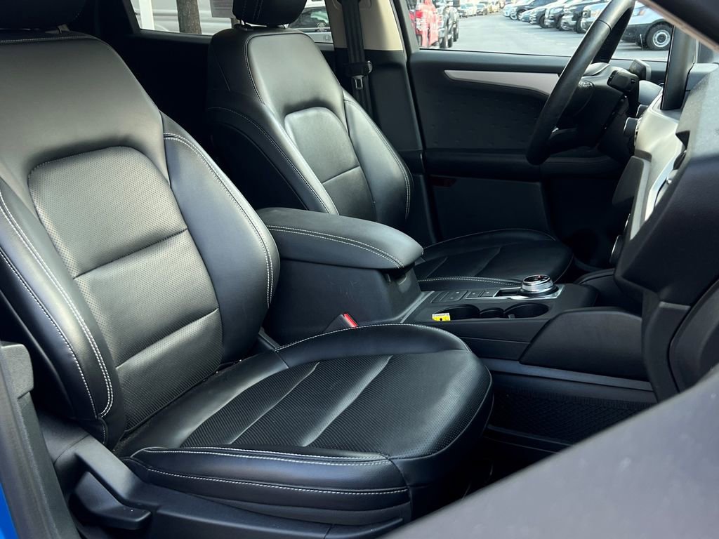 Used 2020 Ford Escape SEL image 13