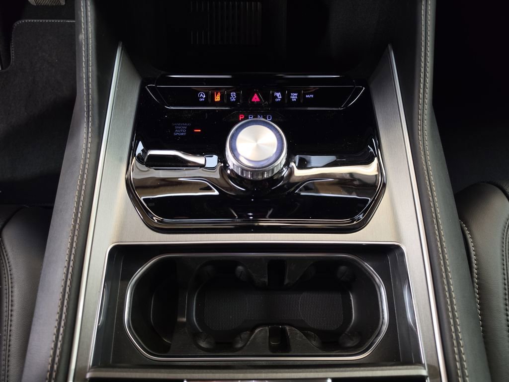 New 2026 Jeep Grand Wagoneer Limited w/ Premium Group II image 23