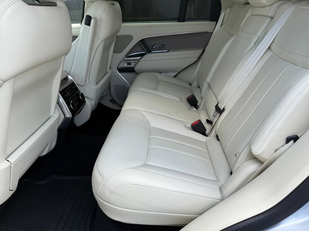 Certified 2023 Land Rover Range Rover SE AWD/4WD image 33