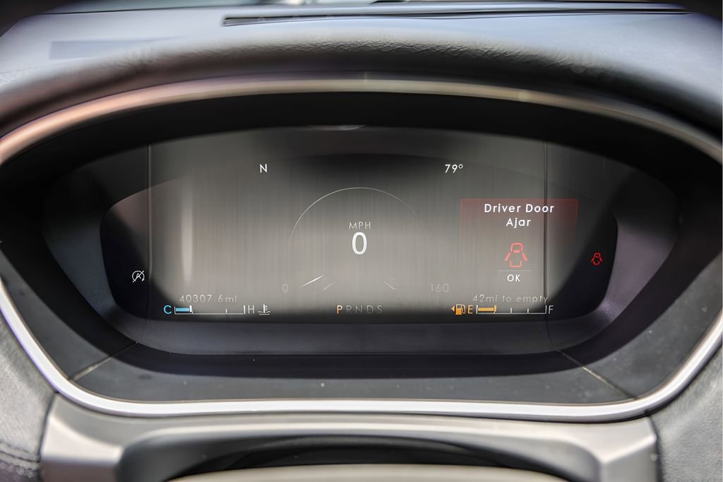 Used 2020 Lincoln Nautilus Reserve FWD image 13