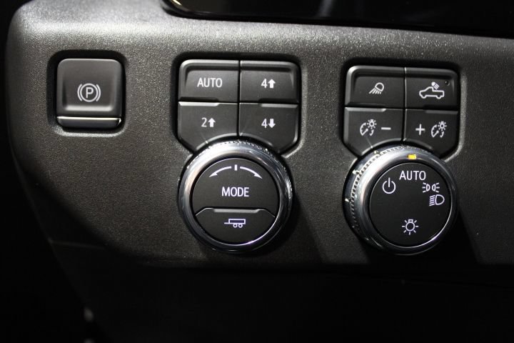 New 2026 GMC Sierra 1500 SLE w/ X31 Off-Road Package AWD/4WD image 41
