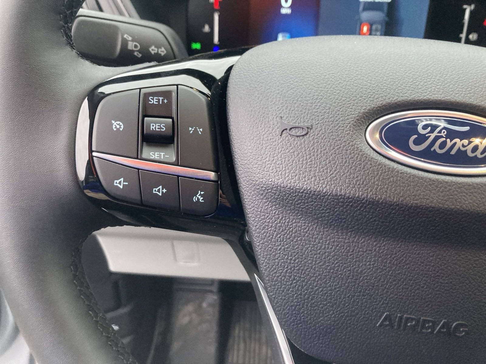 New 2025 Ford Escape Active w/ Cold Weather Package image 40