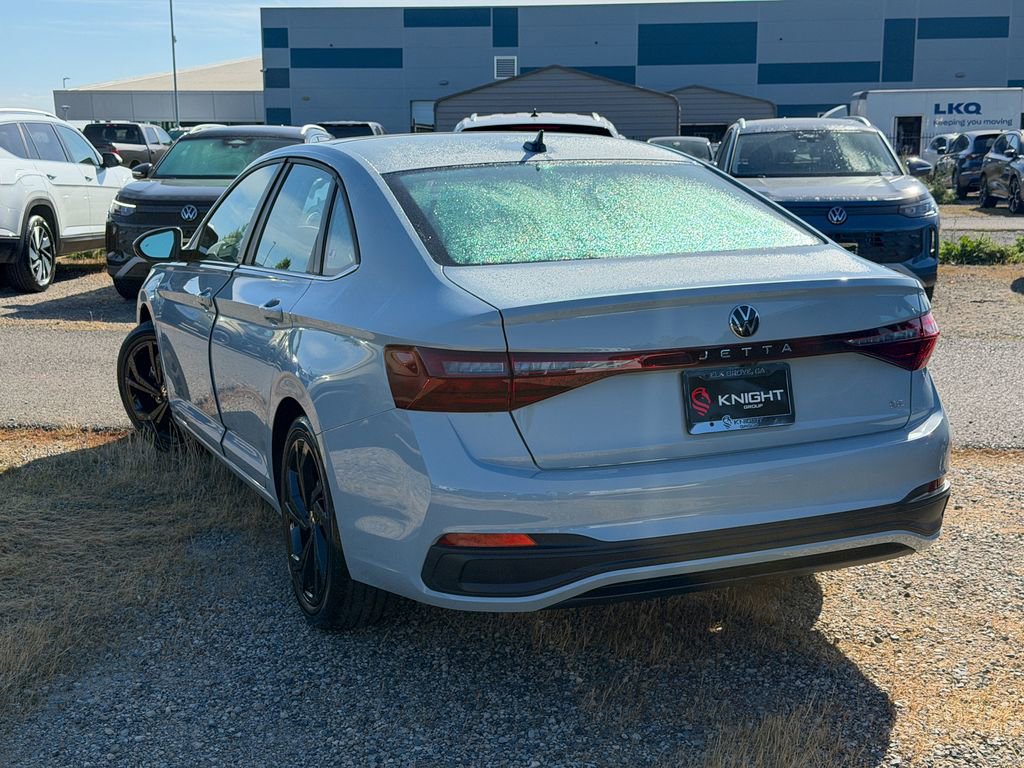 New 2026 Volkswagen Jetta SE FWD image 9