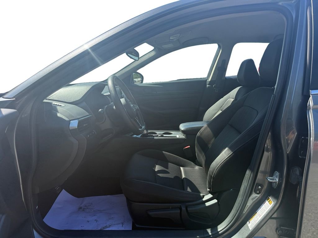 Used 2023 Nissan Altima 2.5 S FWD image 9