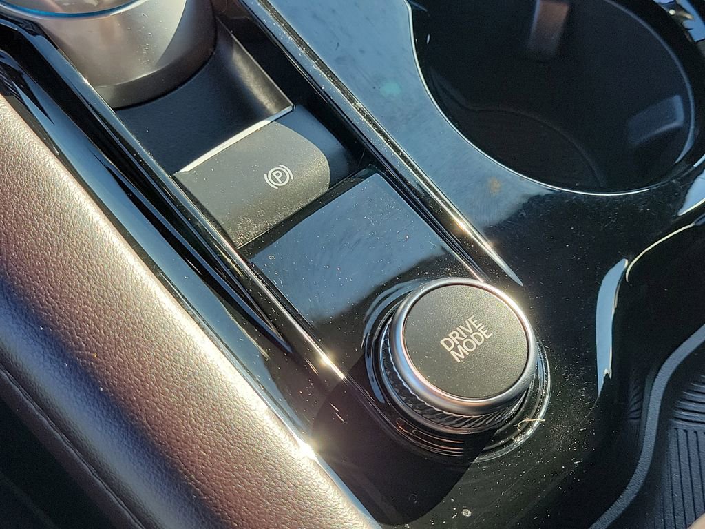 Used 2025 Ford Explorer Platinum image 28