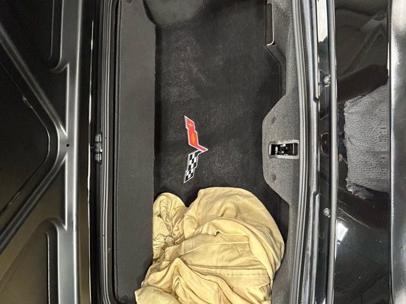 Used 2007 Chevrolet Corvette Convertible w/ Preferred Equipment Group image 37