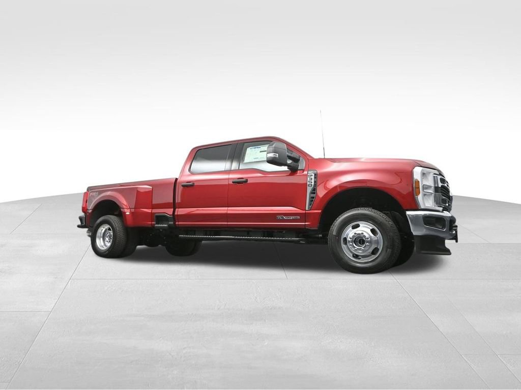 New 2025 Ford F350 XLT w/ FX4 Off-Road Package image 19